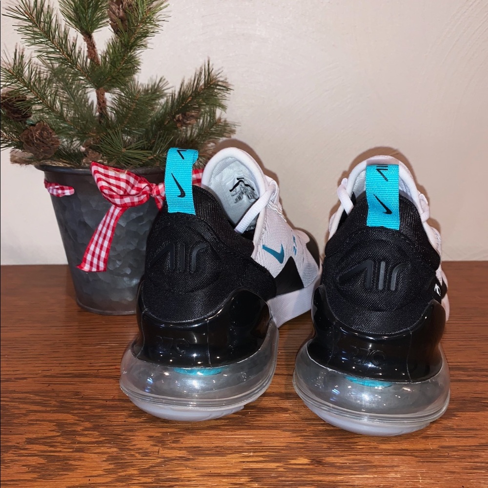 Nike Air Max 270 - Picture 7 of 7